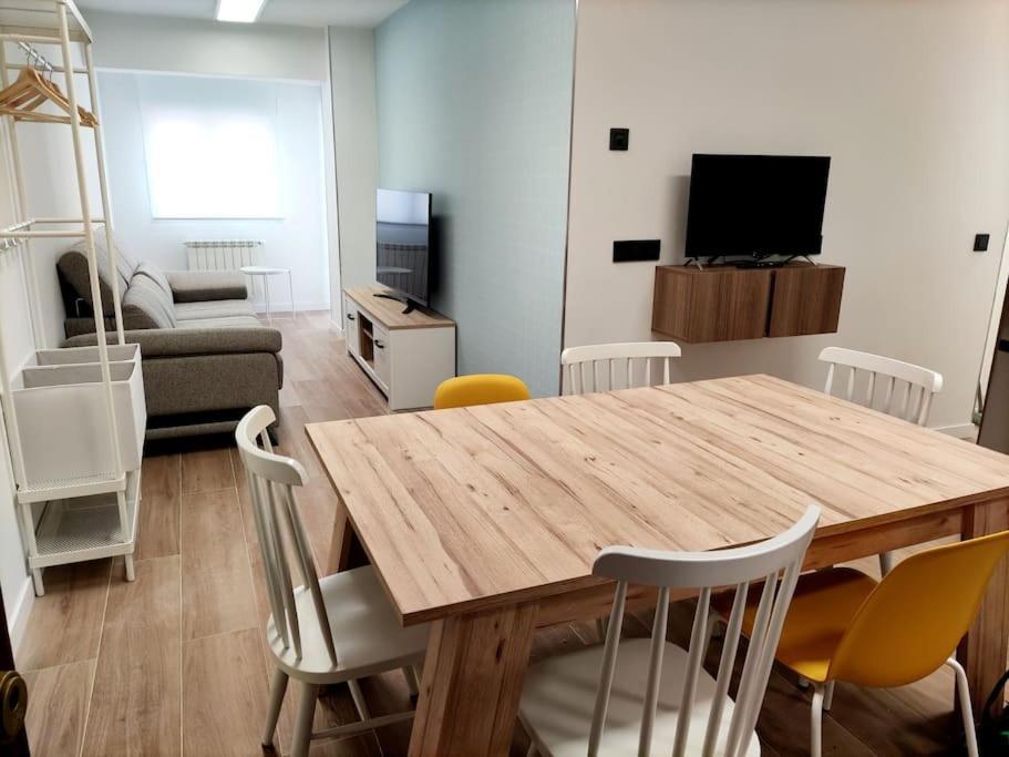 Vivienda Alameda De Santiago Apartment Santiago de Compostela Bagian luar foto